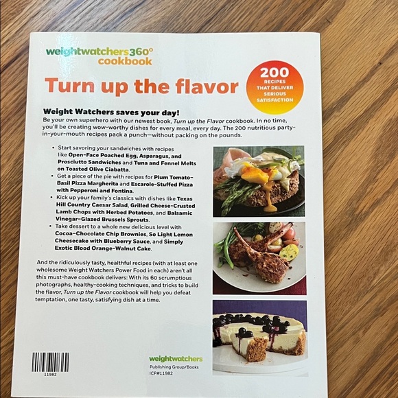Lot of 2 Weight Watchers Flavorful Cookbooks Turn Up The Flavor & Good Deal - Picture 3 of 9